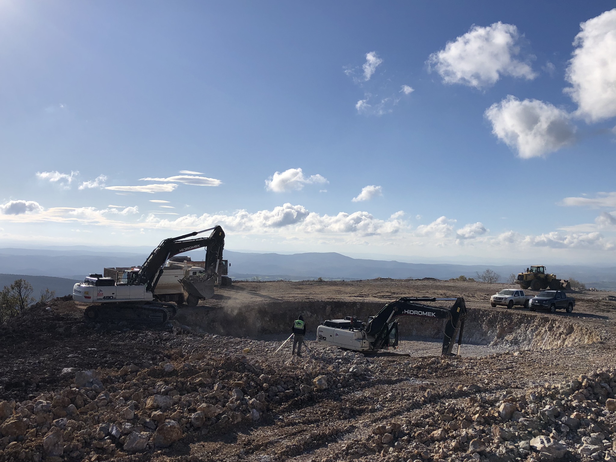 SERT ZEMİNDE TRİB&Uuml;N KAZISI SIFIRLAMA